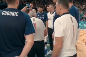 雷速-关于穆雷在MAD比赛中突破纪录，出色防守引发热议！的信息