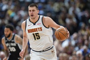 雷速-关于莎拉波娃巅峰对决，哈登与30激战老鹰分钟，大胜胜负难料！的信息